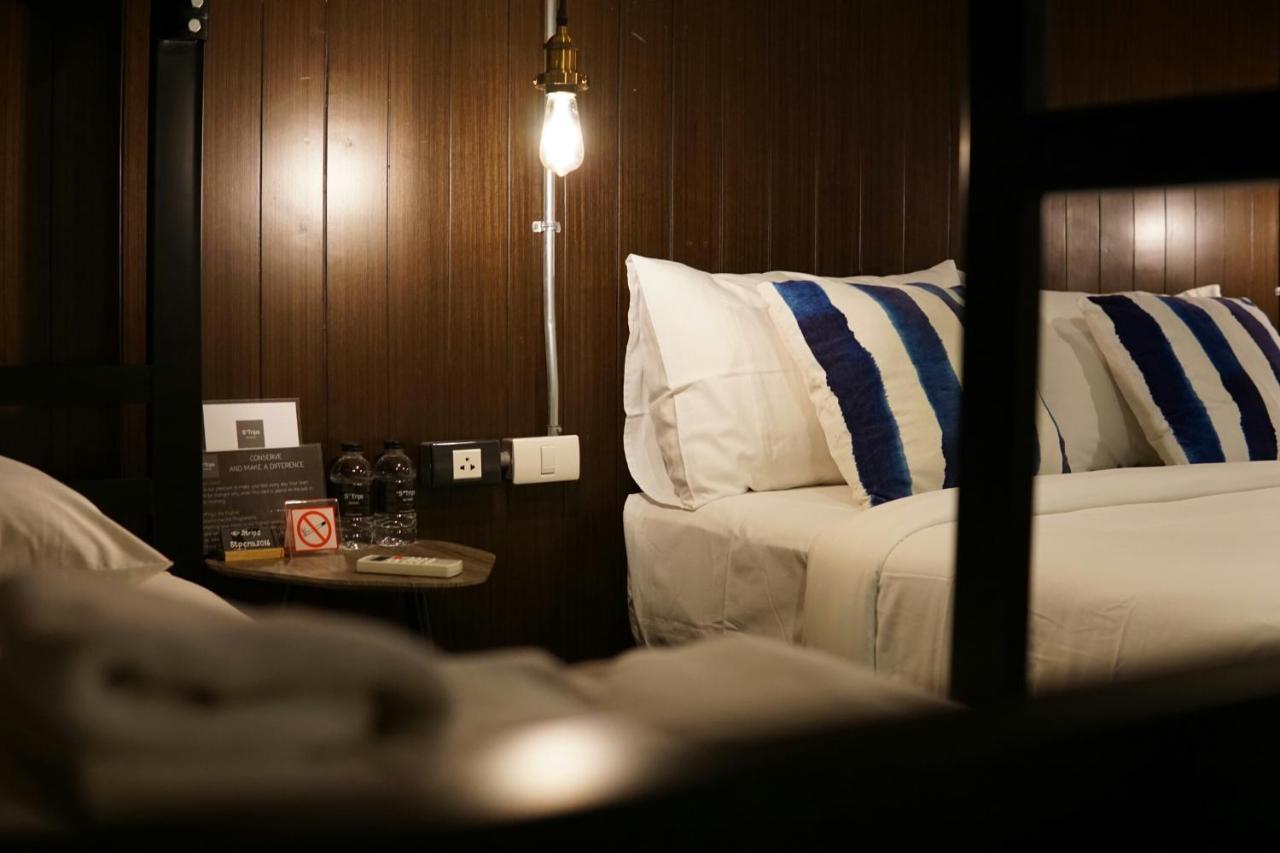 Strips The Poshtel Hostel Чиангмай Екстериор снимка