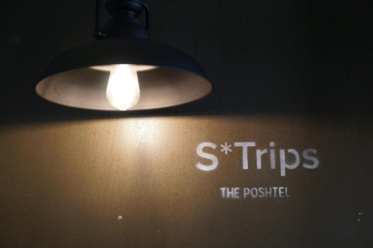 Strips The Poshtel Hostel Чиангмай Екстериор снимка